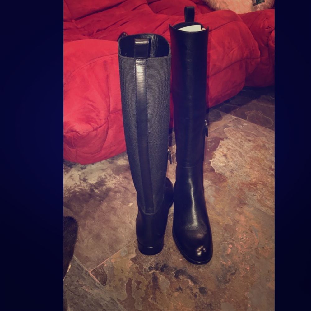 Gucci leather black boots